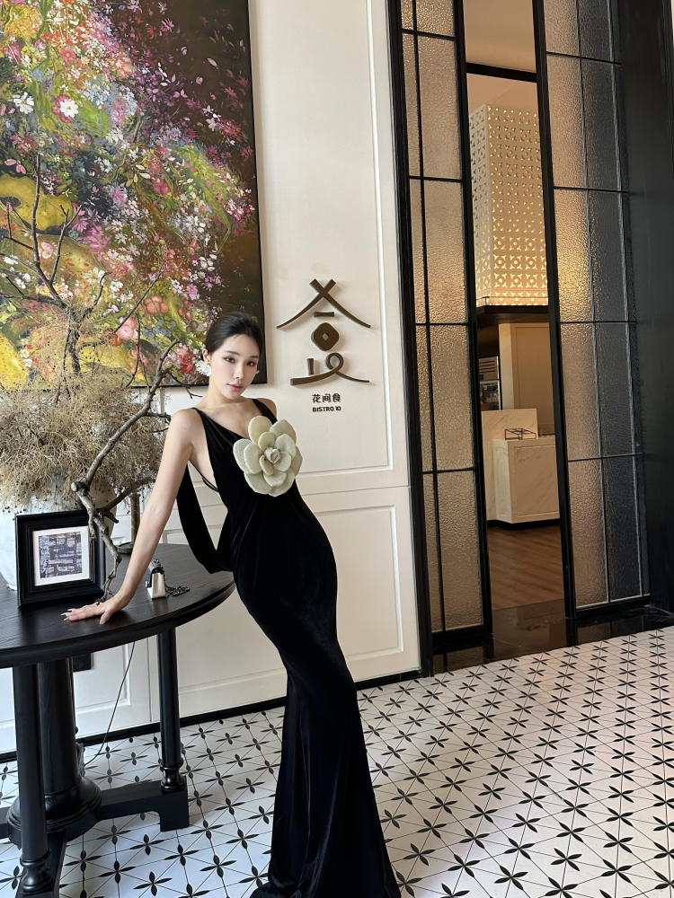 Luxury 3D Floral Mermaid Spaghetti Strap Maxi Dress Charming Velvet Evening Outfit Black Long Dress AP3297