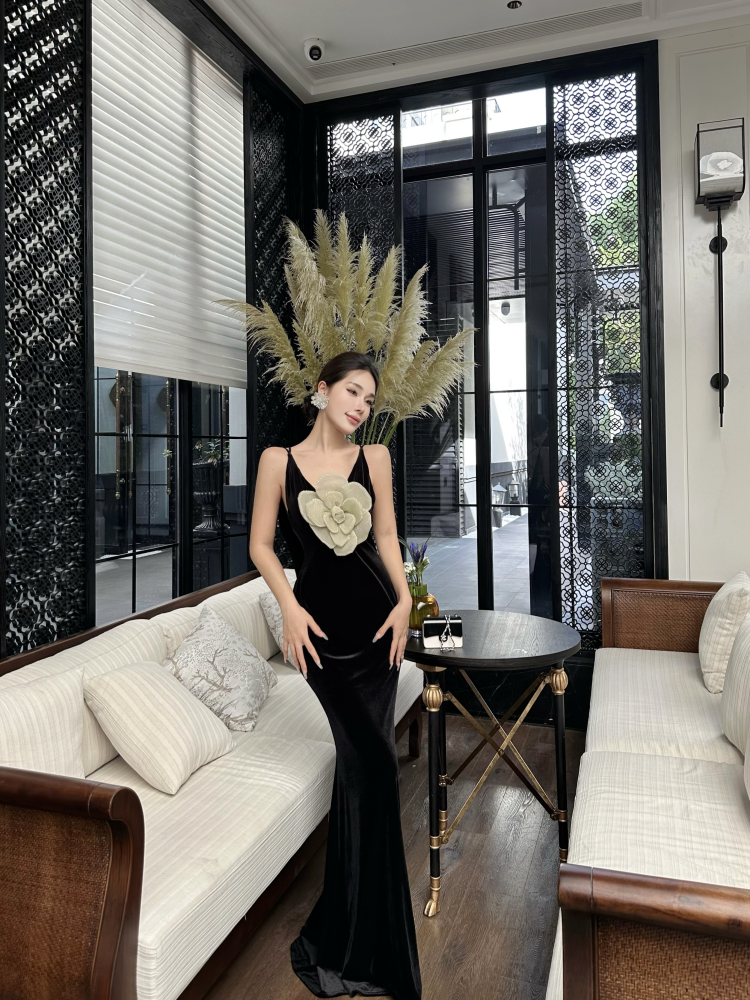 Luxury 3D Floral Mermaid Spaghetti Strap Maxi Dress Charming Velvet Evening Outfit Black Long Dress AP3297