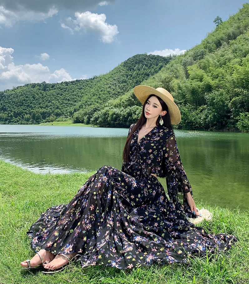 Vintage Floral Print Ruffled 2-Piece Set Maxi Dress Classical Open Waist Long Bell Sleeve Flowy Long Dress AP3304