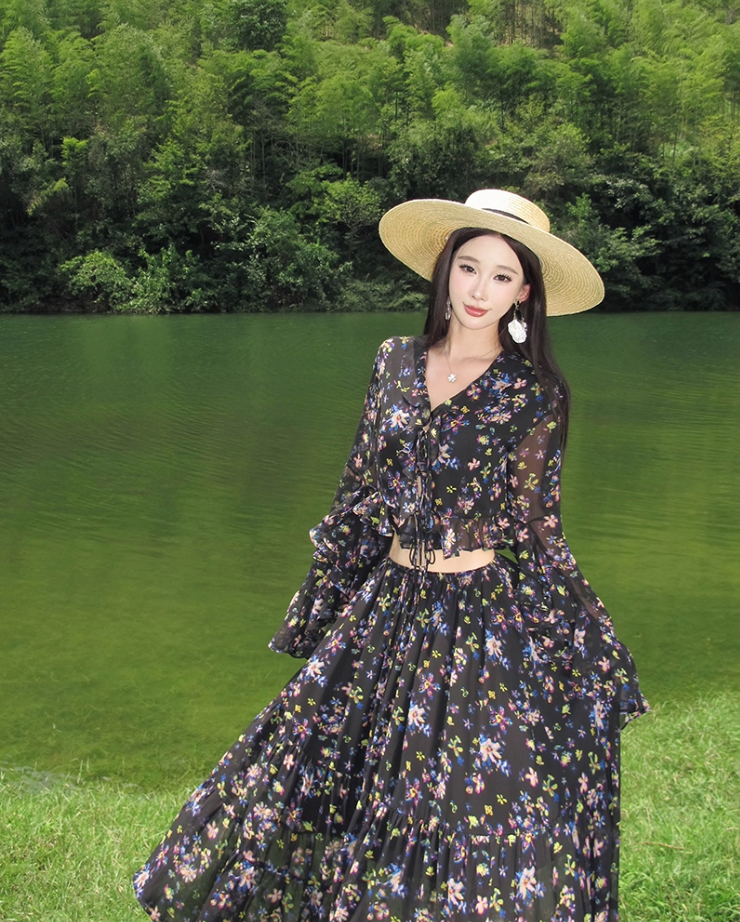 Vintage Floral Print Ruffled 2-Piece Set Maxi Dress Classical Open Waist Long Bell Sleeve Flowy Long Dress AP3304