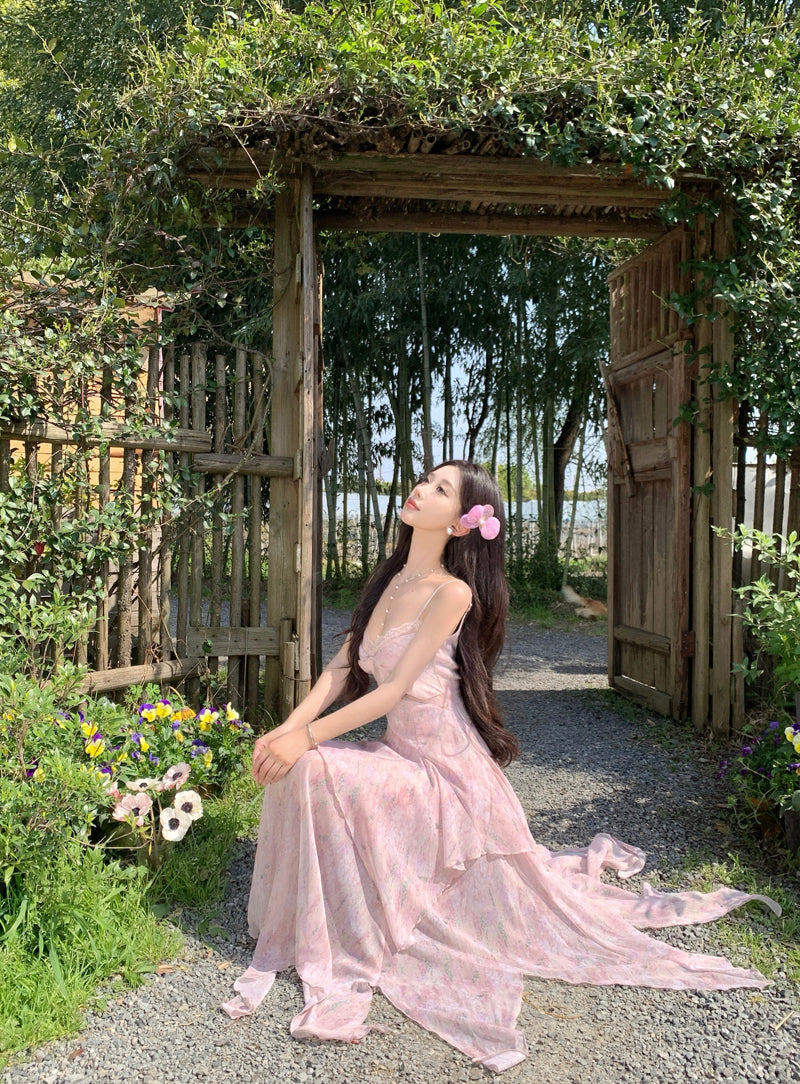 French-Inspired Spaghetti Strap A-Line Maxi Dress Dopamine Style Floral Print Asymmetric Hem Lace Trim Long Dress AP3319