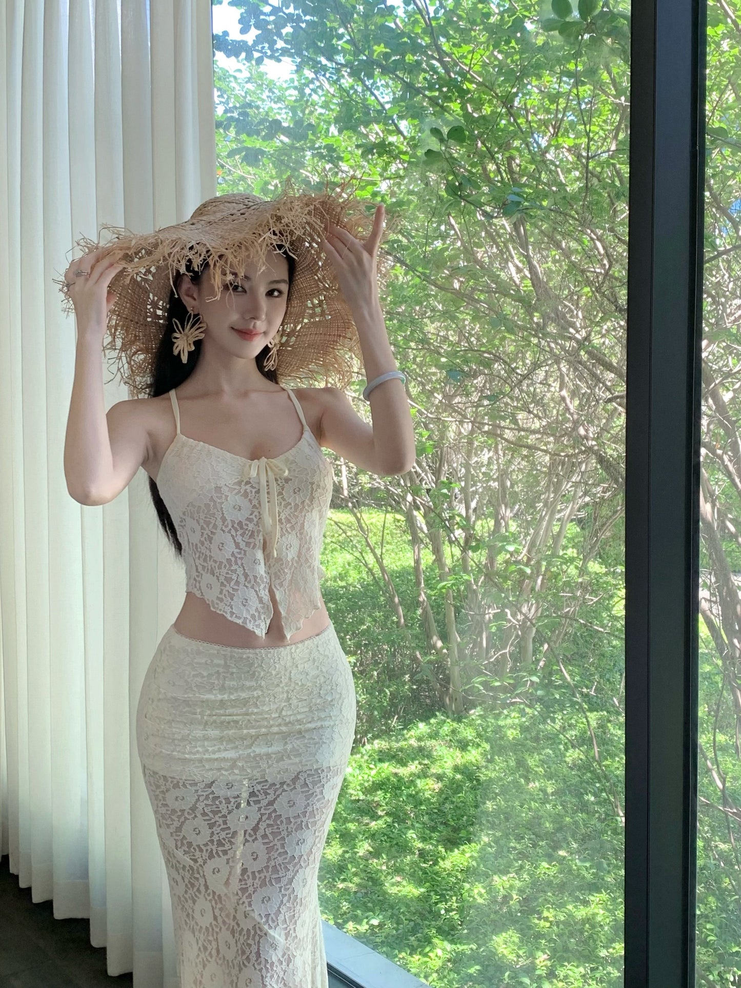 Dreamy Spaghetti Strap 2-Piece Set Mermaid Maxi Dress Charming Lace Tulle Overlay Vacation Outfit Long Dress AP3325