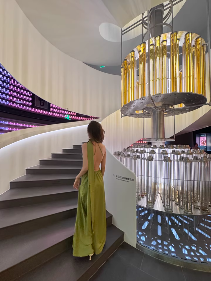 Luxurious A-Line Halter Neck Maxi Dress With Sash Fancy Backless Coastal Outfit Long Dress AP3338