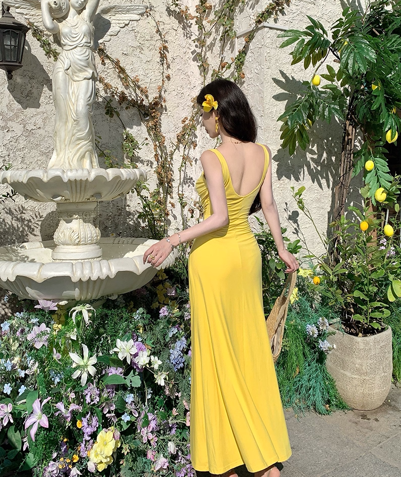 Elegant Spaghetti Strap A-Line Yellow Maxi Dress Modern Ruched Neckline Flowy Seaside Outfit Long Dress AP3341