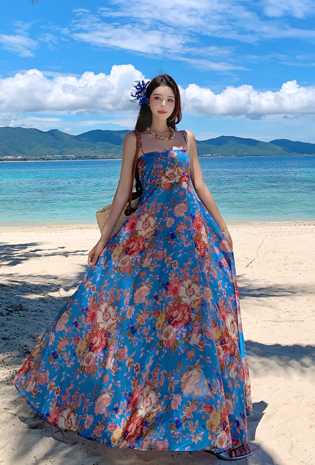 Gorgeous Spaghetti Strap A-Line Floral Print Maxi Dress Flowy Hem Cinched Waist Everyday Wear Long Dress AP3351
