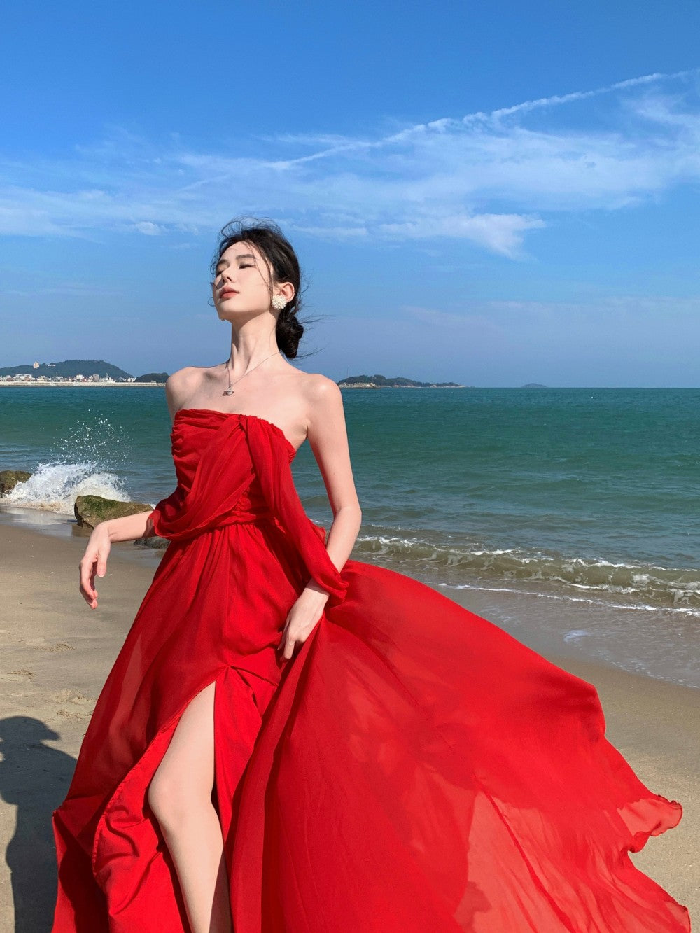 Glamorous Strapless A-Line Cinched Waist Maxi Dresses Charming Red Loose Fit High Slit Long Dress AP3354