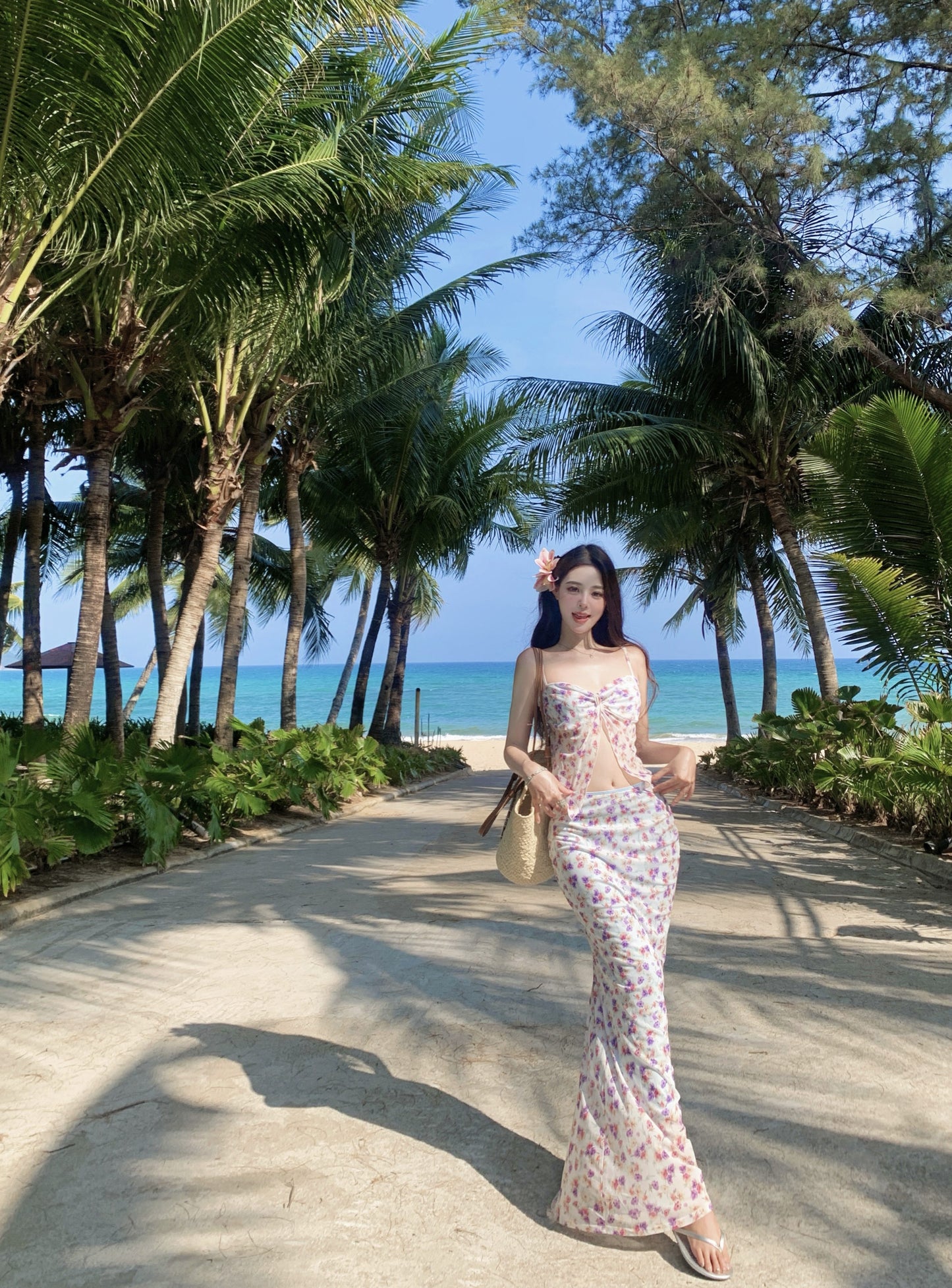 Novelty Spaghetti Strap Sheath Seaside Maxi Dress Fashionable Floral Print Slit Open Waist Long Dress AP3356