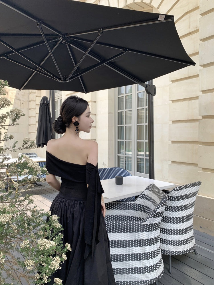 Minimalist Off-Shoulder Beach Vacations Maxi Dresses Simple A-Line Black Cinched-Waist Long Dress AP3358