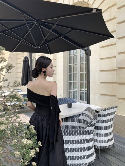 Minimalist Off-Shoulder Beach Vacations Maxi Dresses Simple A-Line Black Cinched-Waist Long Dress AP3358