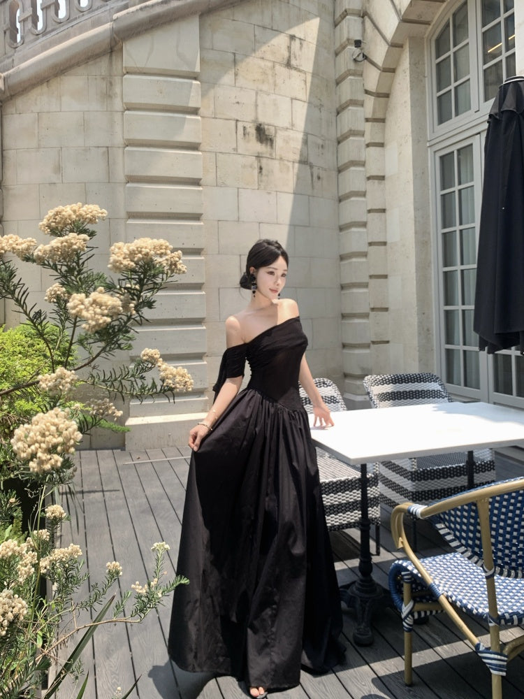 Minimalist Off-Shoulder Beach Vacations Maxi Dresses Simple A-Line Black Cinched-Waist Long Dress AP3358