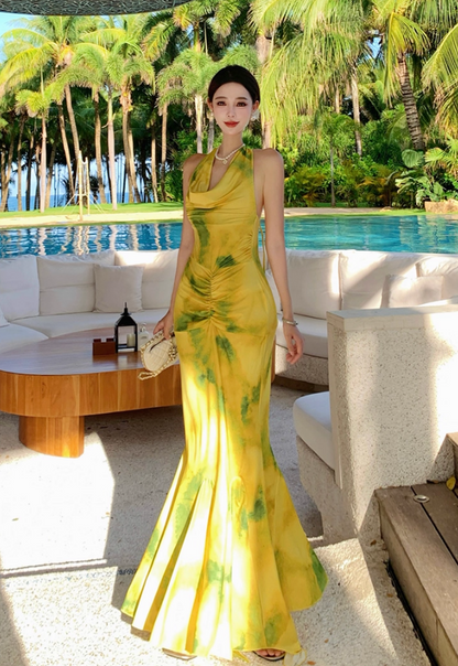 Dramatic Mermaid Halter Neck Maxi Dress Simple Backless Ruched Color-Block Long Dress AP3359