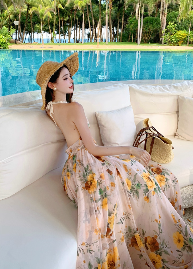 Alluring A-Line Halter Neck Tie-Back Maxi Dress Flowy Floral Print Backless Layered Long Dress AP3363