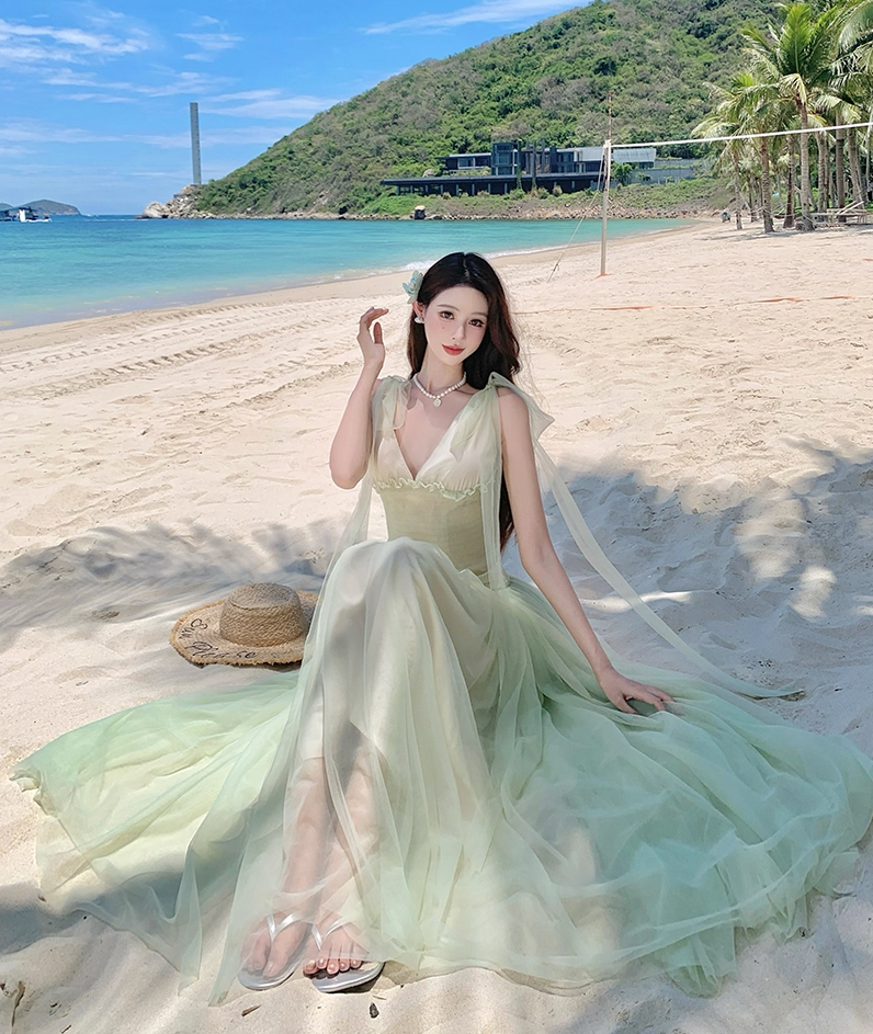 Vintage A-Line V-Neck Slight Tulle Maxi Dresses Dreamy Cinched-Waist Ruffles Adjustable Straps Long Dress AP3366