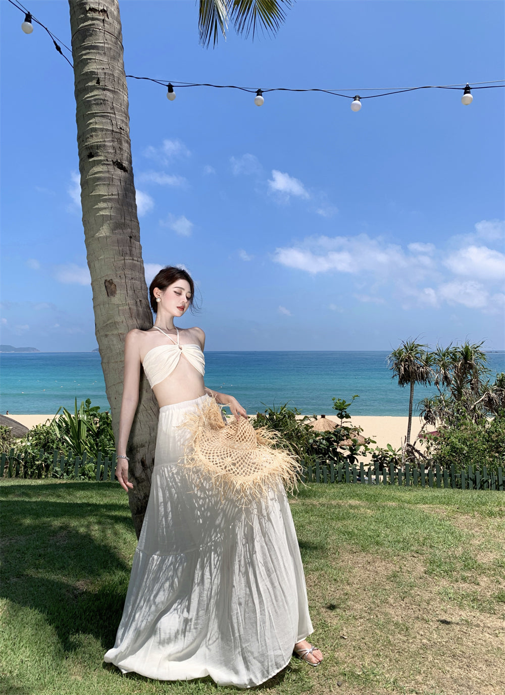 Fantastic Seaside Outfit A-Line Maxi Dress Modern Backless White Open-Waist Halter Long Dress AP3369