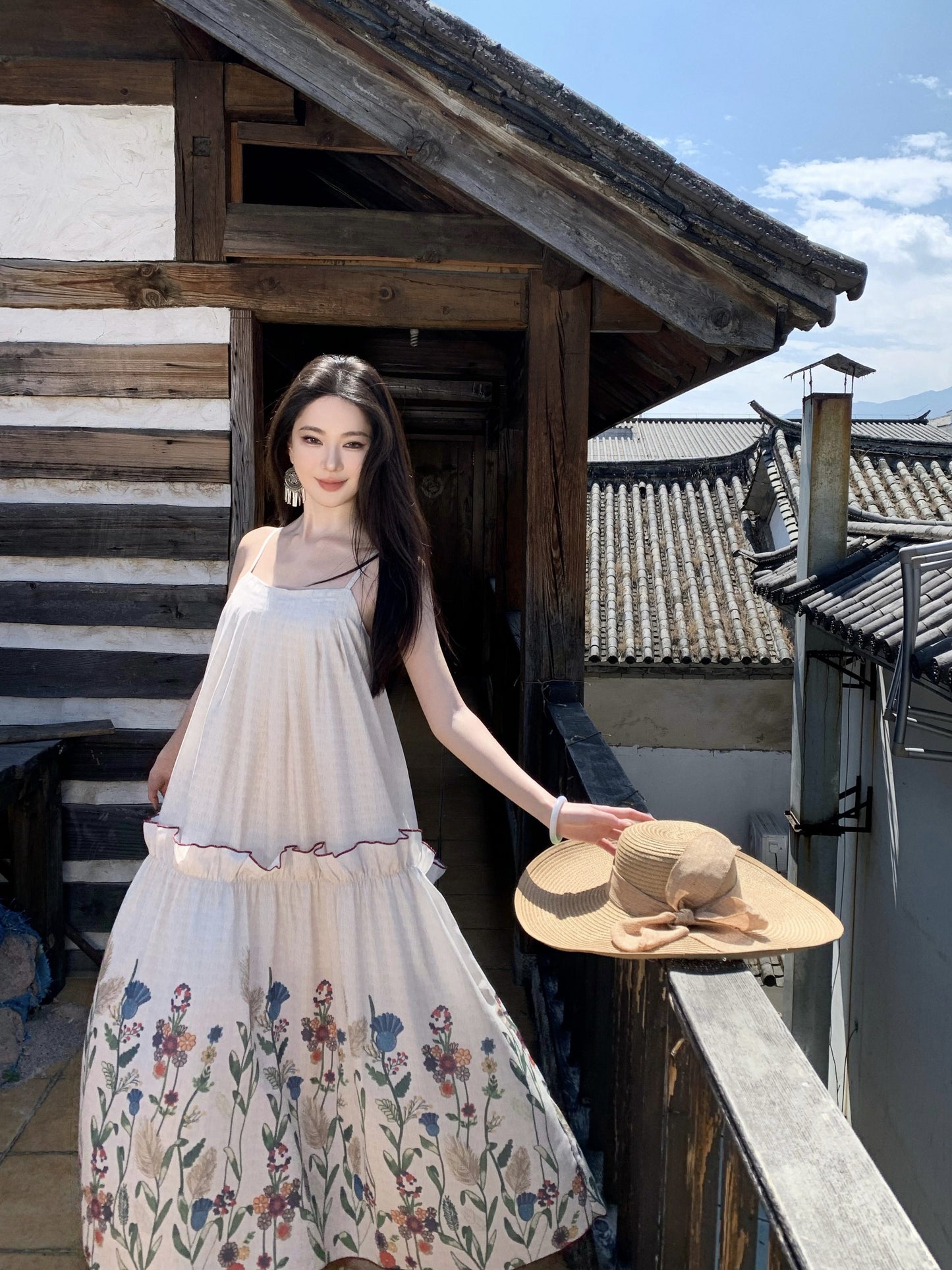 Graceful Spaghetti Strap A-Line Maxi Dress Boho-Inspired Ruffles Floral Print Loose Fit Long Dress AP3372