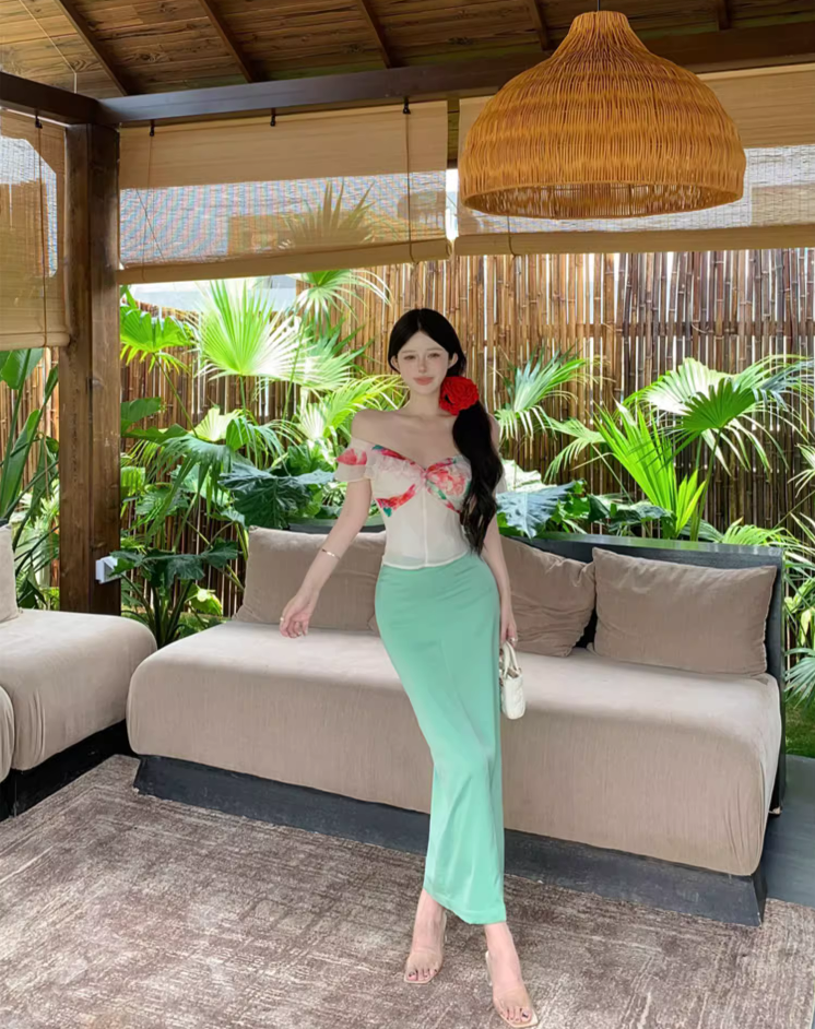 Luxurious Off-Shoulder Sheath 2-Piece Set Maxi Dresses Vibrant Floral Print Ruffles Trimmed Long Dress AP3375