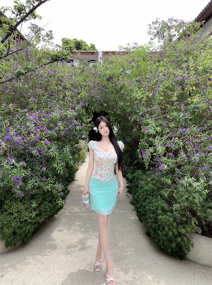 Chic Sheath Sweetheart Neck 2-Piece Set Mini Skirt Fitted Short Sleeve Floral Print Lace Trimmed Short Dress AP3376