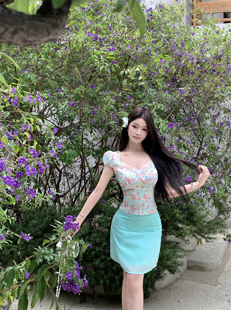 Chic Sheath Sweetheart Neck 2-Piece Set Mini Skirt Fitted Short Sleeve Floral Print Lace Trimmed Short Dress AP3376