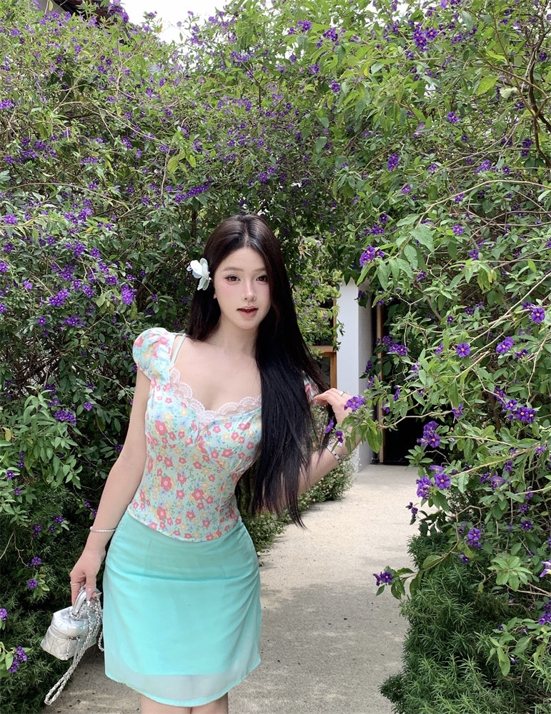 Chic Sheath Sweetheart Neck 2-Piece Set Mini Skirt Fitted Short Sleeve Floral Print Lace Trimmed Short Dress AP3376