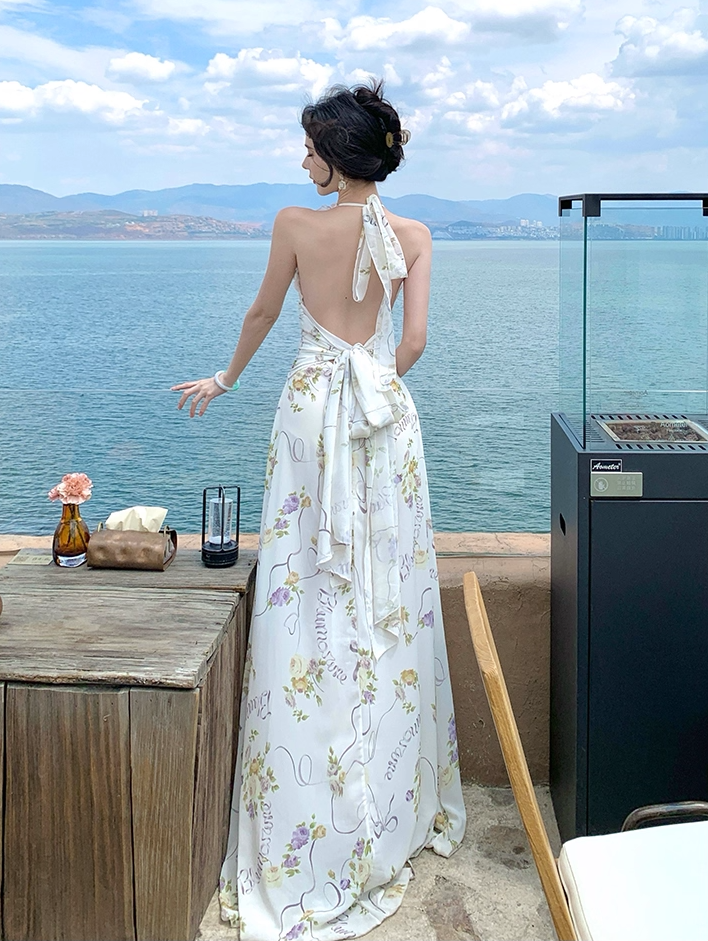 Trendy A-Line Halter Neck Maxi Dress Backless Floral Print Flattering Ruffles High-Slit Long Dress AP3390