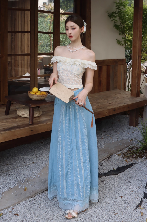 Flattering Off-Shoulder Two-Piece Set A-Line Maxi Dresses Vintage Lace Hem Floral Print Long Dress AP3391