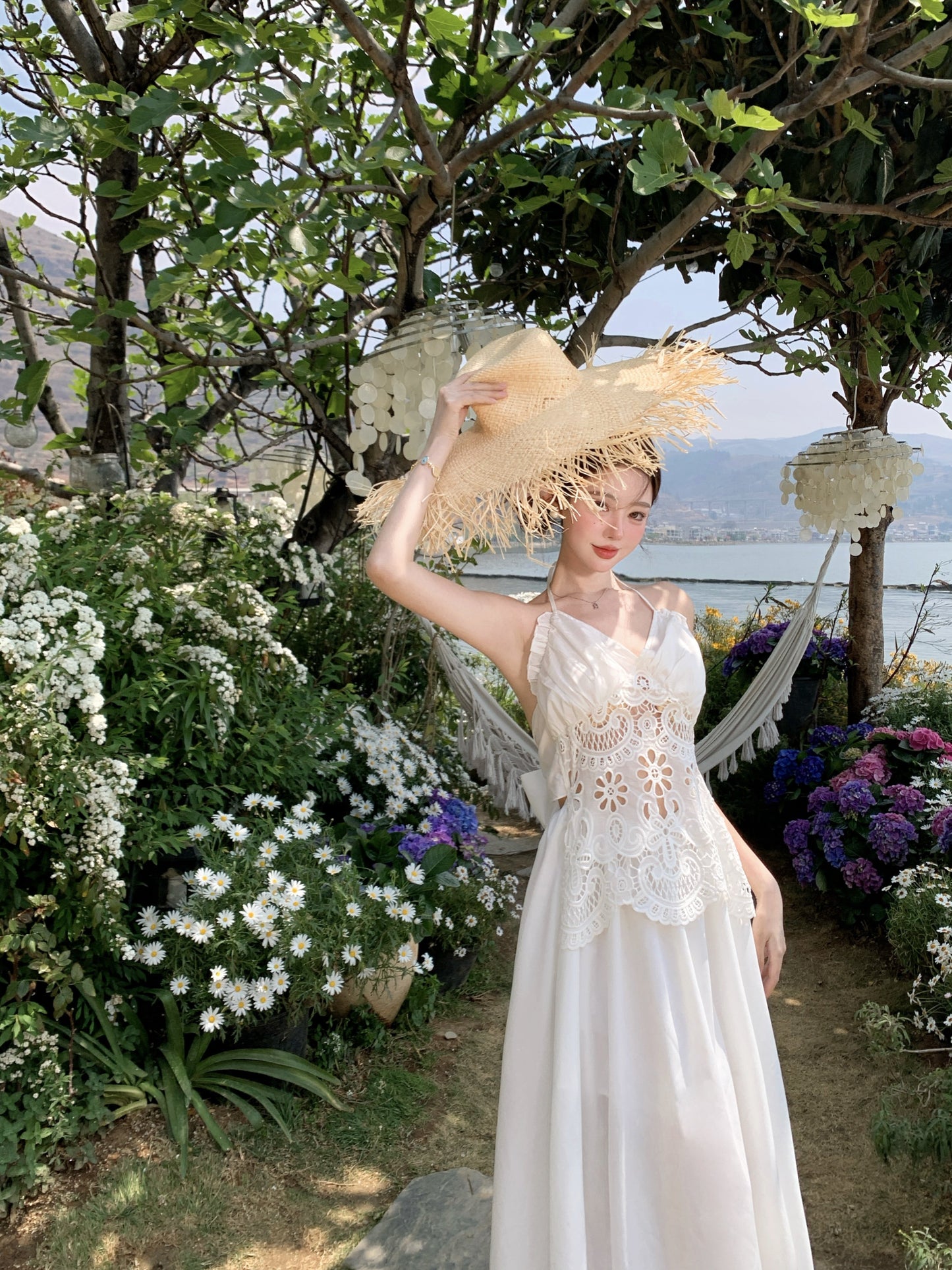 Fascinating A-Line Halter Neck Maxi Dress Glorious Lace Cutout Backless Tie-Back Long Dress AP3399