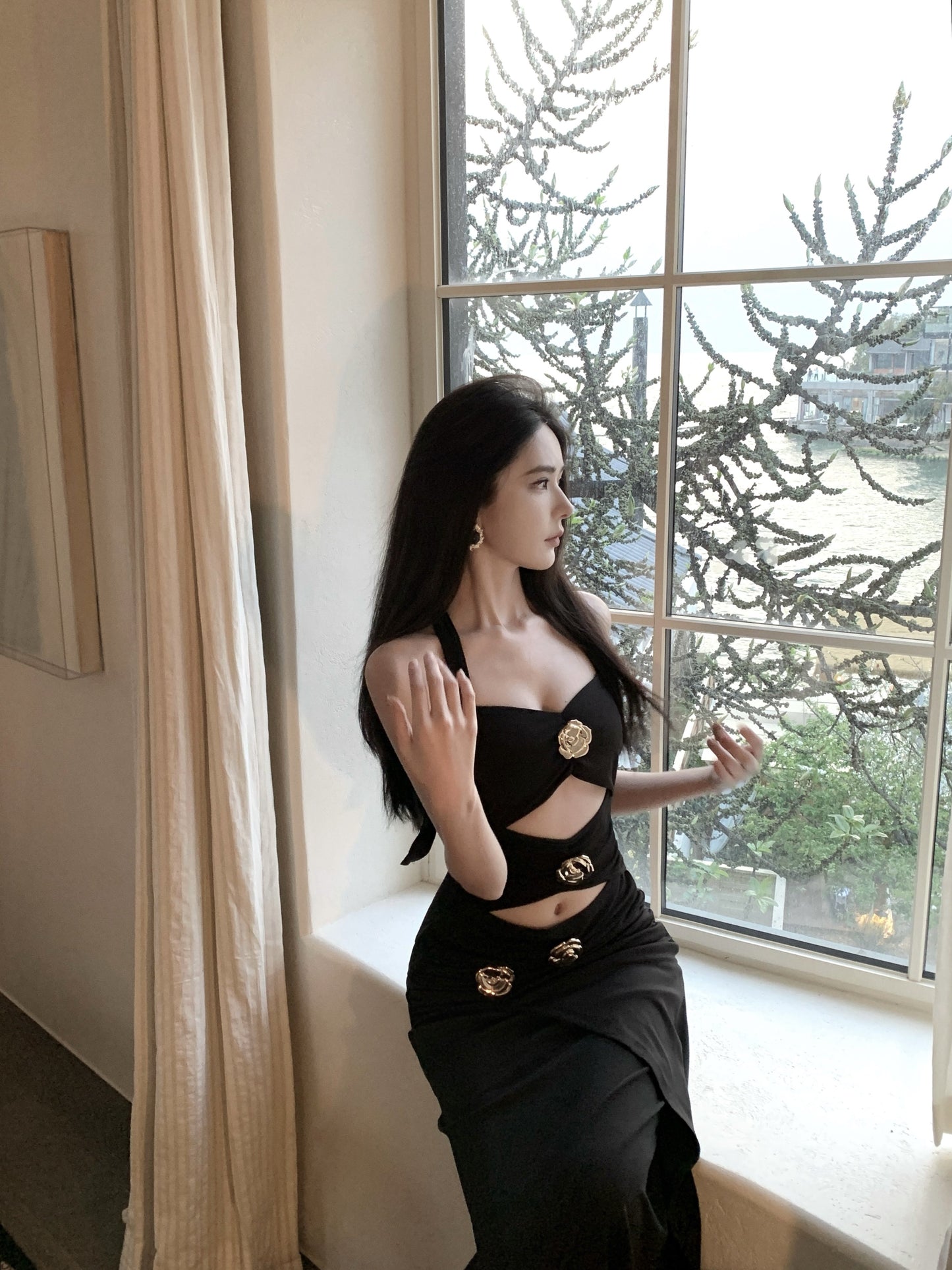 Amazing Black Halter Neck Sheath Maxi Dress Splendid Cutout Evening Parties Outfit Slit Long Dress AP3401