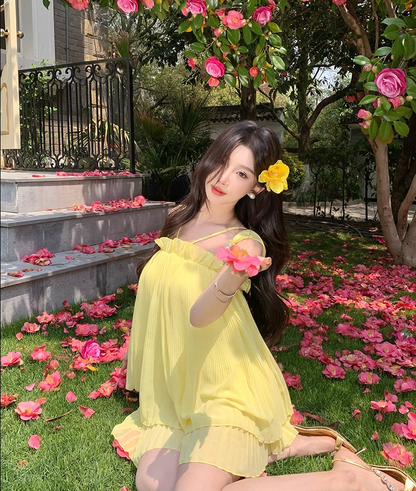 Lovely A-Line Beading Spaghetti Strap Mini Skirt Cute Yellow Tiered Tulle Flowy Short Dress AP3407