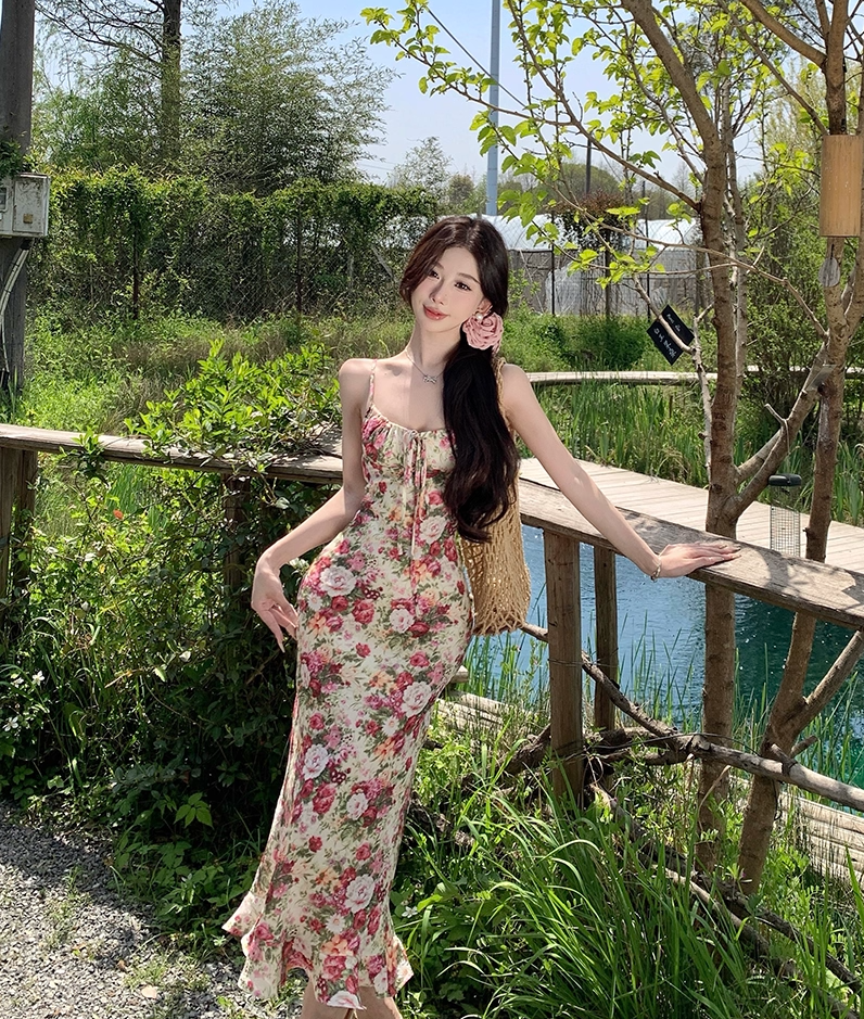 Boho-Inspired Spaghetti Strap Sheath Maxi Dress Beautiful Floral Print Ruffles Hem Long Dress AP3408