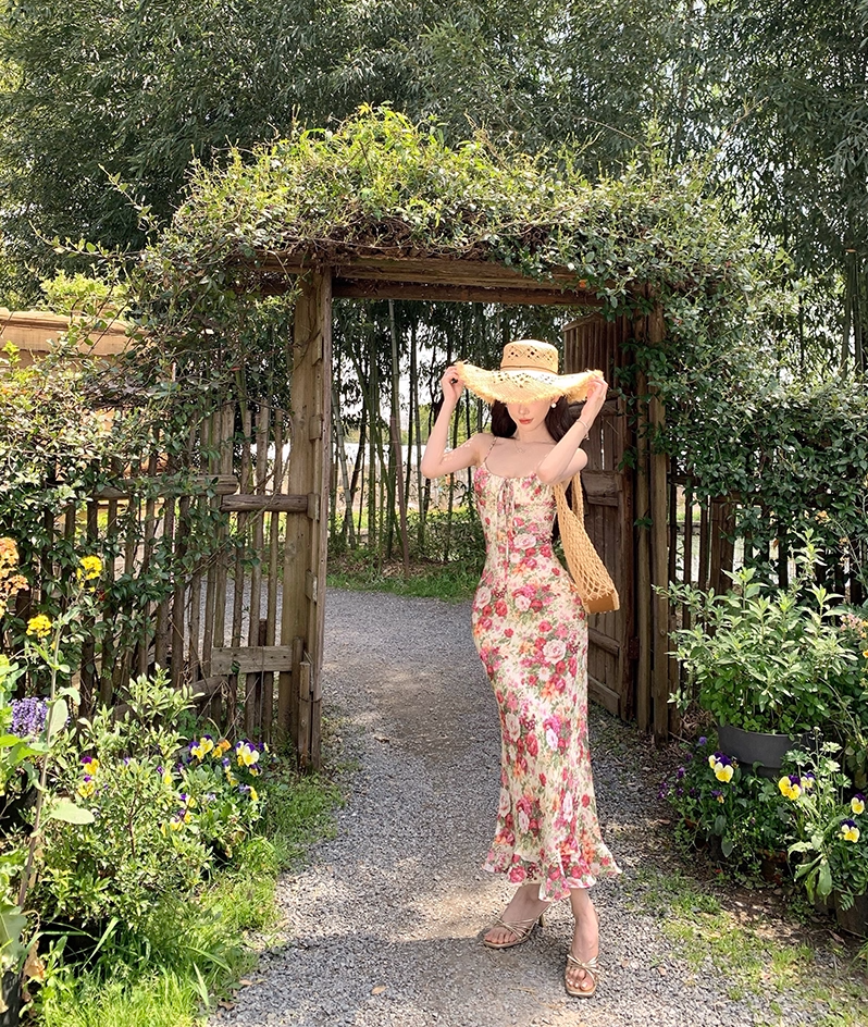 Boho-Inspired Spaghetti Strap Sheath Maxi Dress Beautiful Floral Print Ruffles Hem Long Dress AP3408