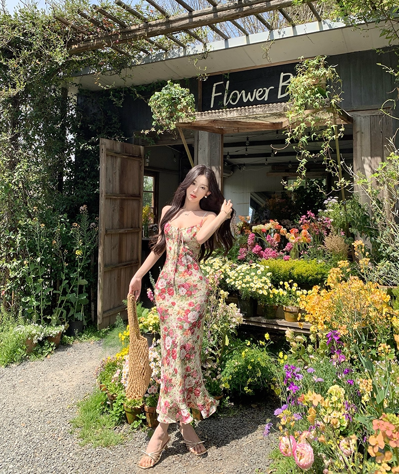 Boho-Inspired Spaghetti Strap Sheath Maxi Dress Beautiful Floral Print Ruffles Hem Long Dress AP3408