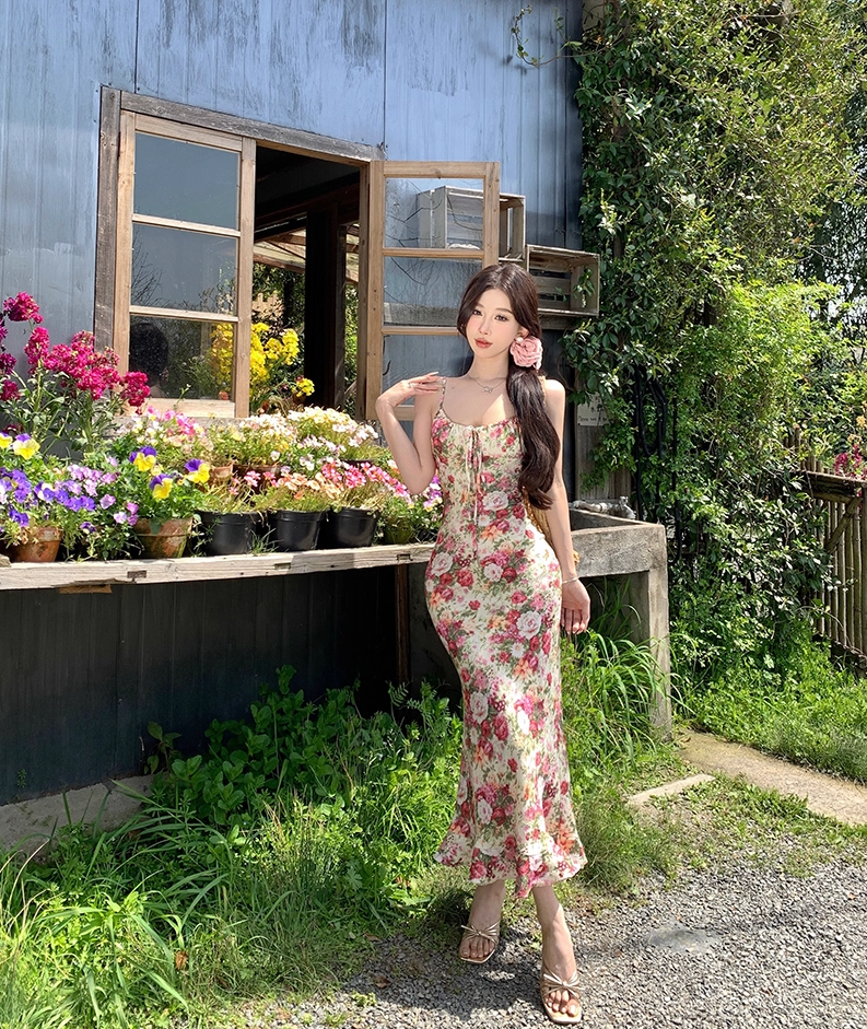 Boho-Inspired Spaghetti Strap Sheath Maxi Dress Beautiful Floral Print Ruffles Hem Long Dress AP3408