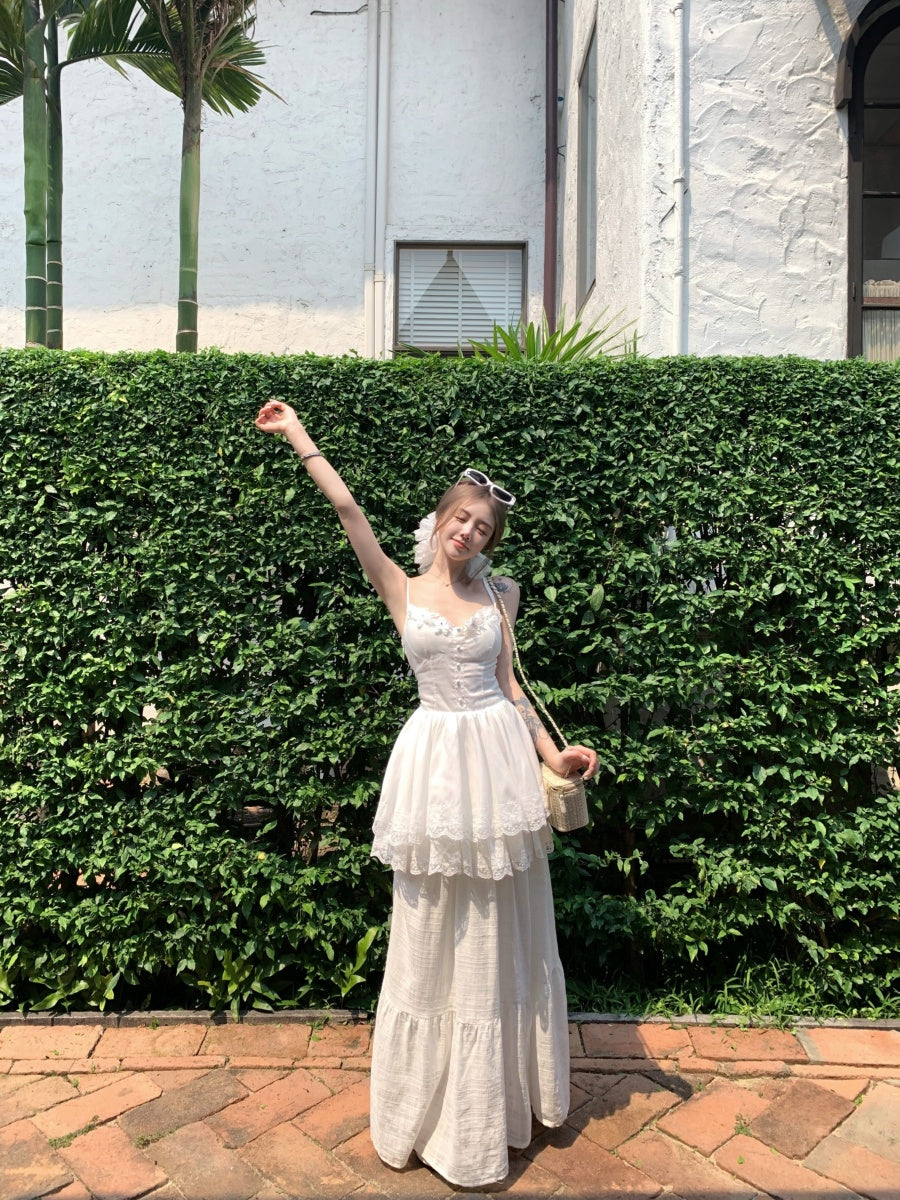 Fitted White Two-Piece Spaghetti Strap Maxi Dress Elegant A-Line Tiered Lace Hem Long Dress AP3425