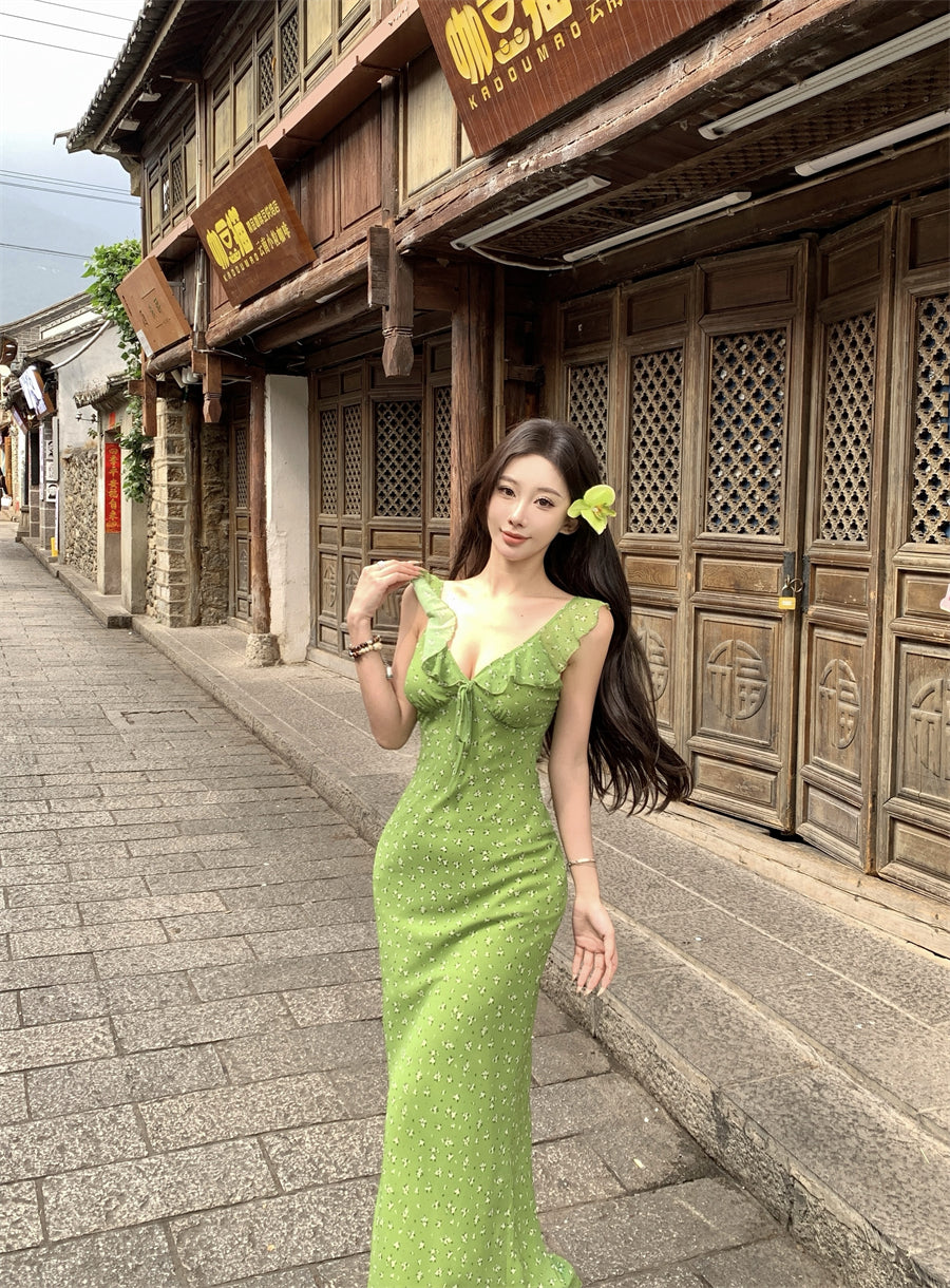 Playful Ruffles V-Neck Green Maxi Dress Enticing Sheath Floral Print Double Layers Long Dress AP3427
