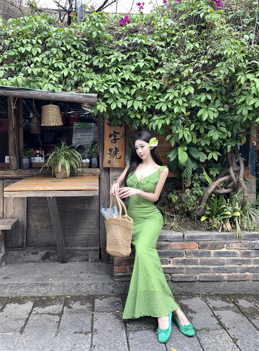 Playful Ruffles V-Neck Green Maxi Dress Enticing Sheath Floral Print Double Layers Long Dress AP3427