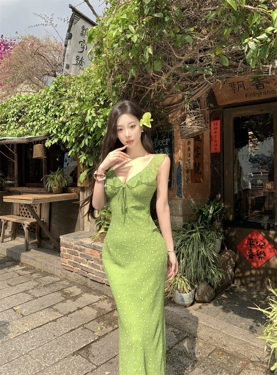 Playful Ruffles V-Neck Green Maxi Dress Enticing Sheath Floral Print Double Layers Long Dress AP3427