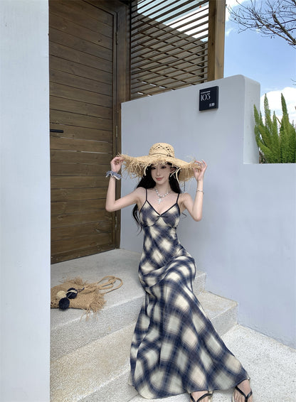 Adorable Plaid V-Neck Maxi Dress Boho-Style A-Line Bow Accent Waist-Cinching Long Dress AP3428