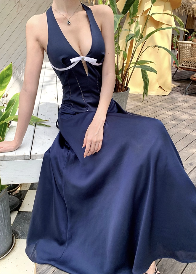 Charming Deep V-Neck Bead Maxi Dress Fashion A-Line Backless Cinched-Waist Long Dress AP3431