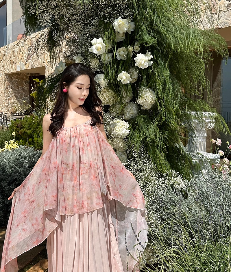 Fashionable A-Line Spaghetti Strap Maxi Dress Dreamy Pressed Pleated Tulle Floral Print Long Dress AP3436