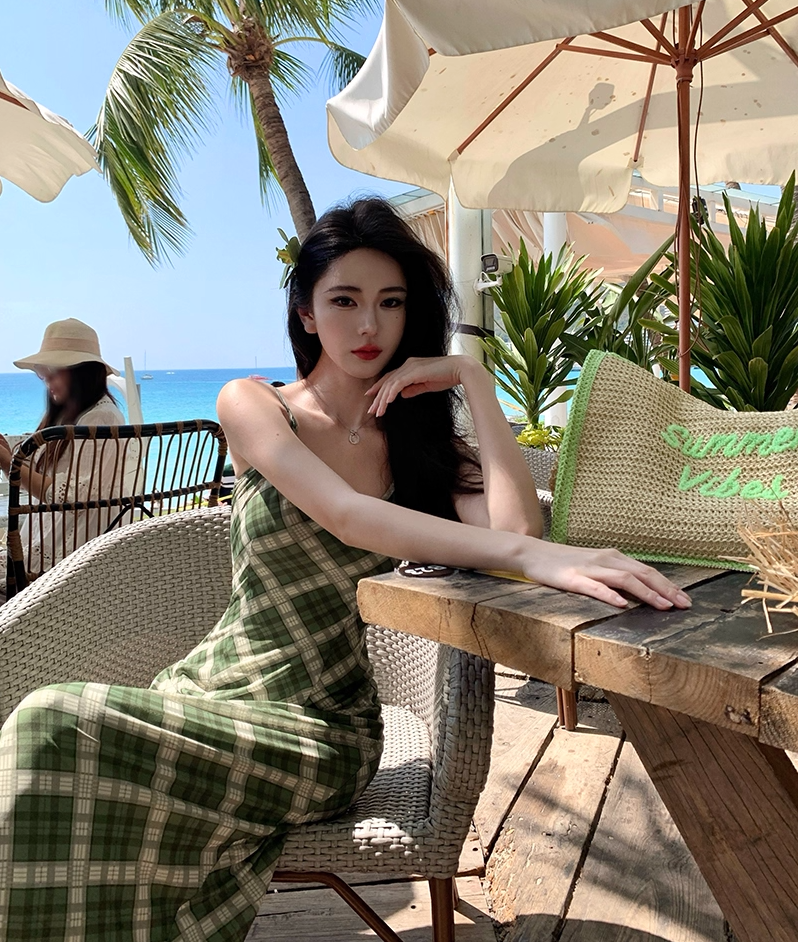 Glamorous Sheath Spaghetti Strap Maxi Dress Vibrant Green Plaid Long Dress AP3440