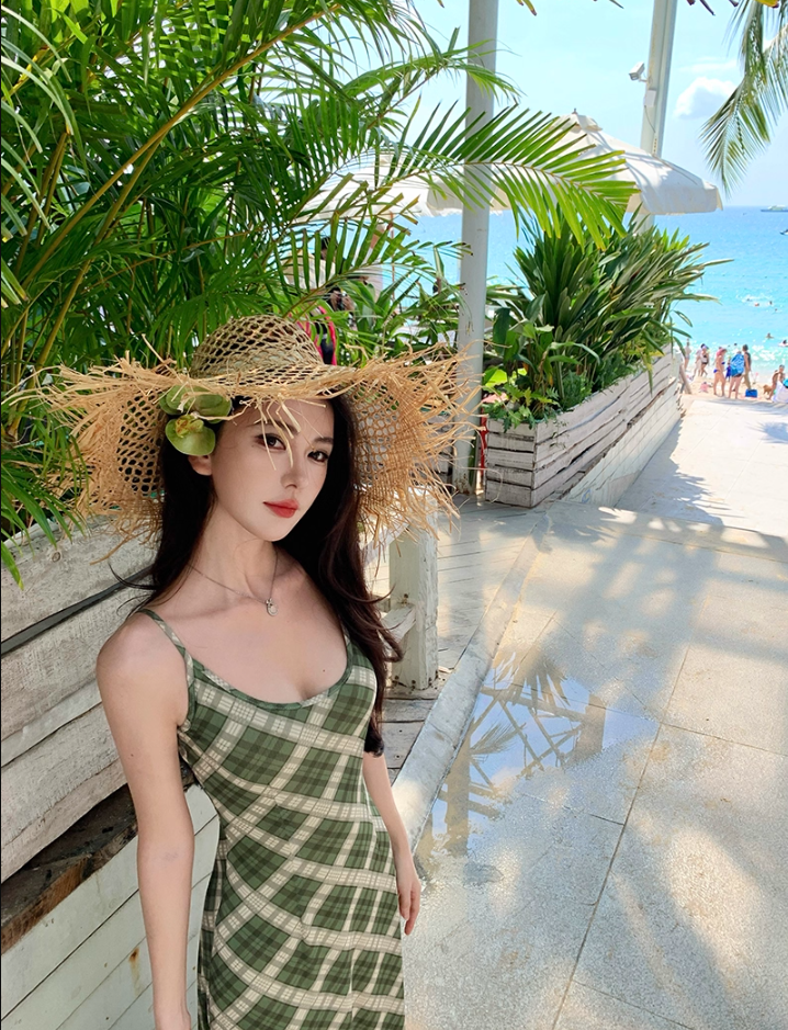 Glamorous Sheath Spaghetti Strap Maxi Dress Vibrant Green Plaid Long Dress AP3440