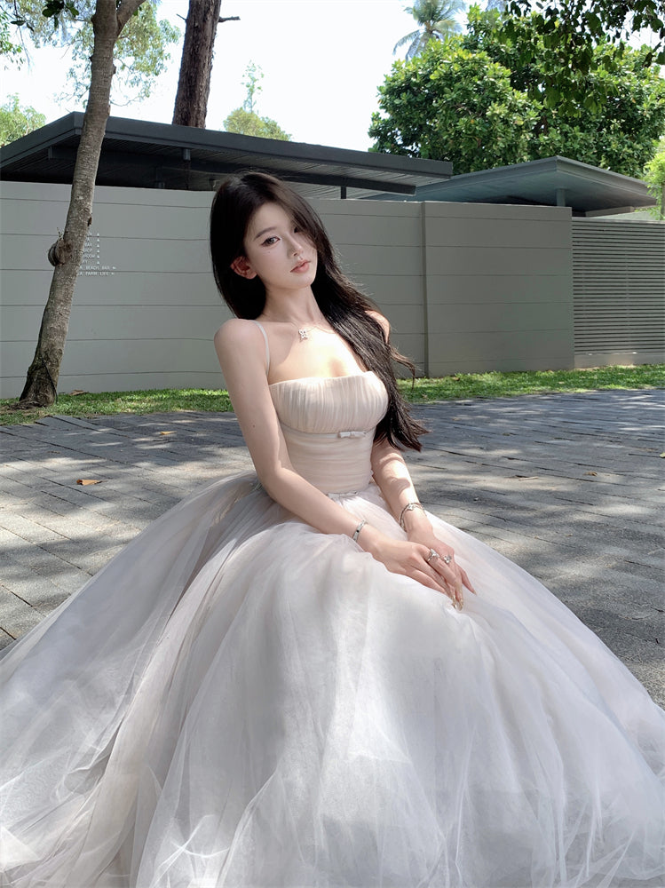 Alluring A-Line Spaghetti Strap Maxi Dress Ethereal White Layered Tulle Cinched-Waist Long Dress AP3443
