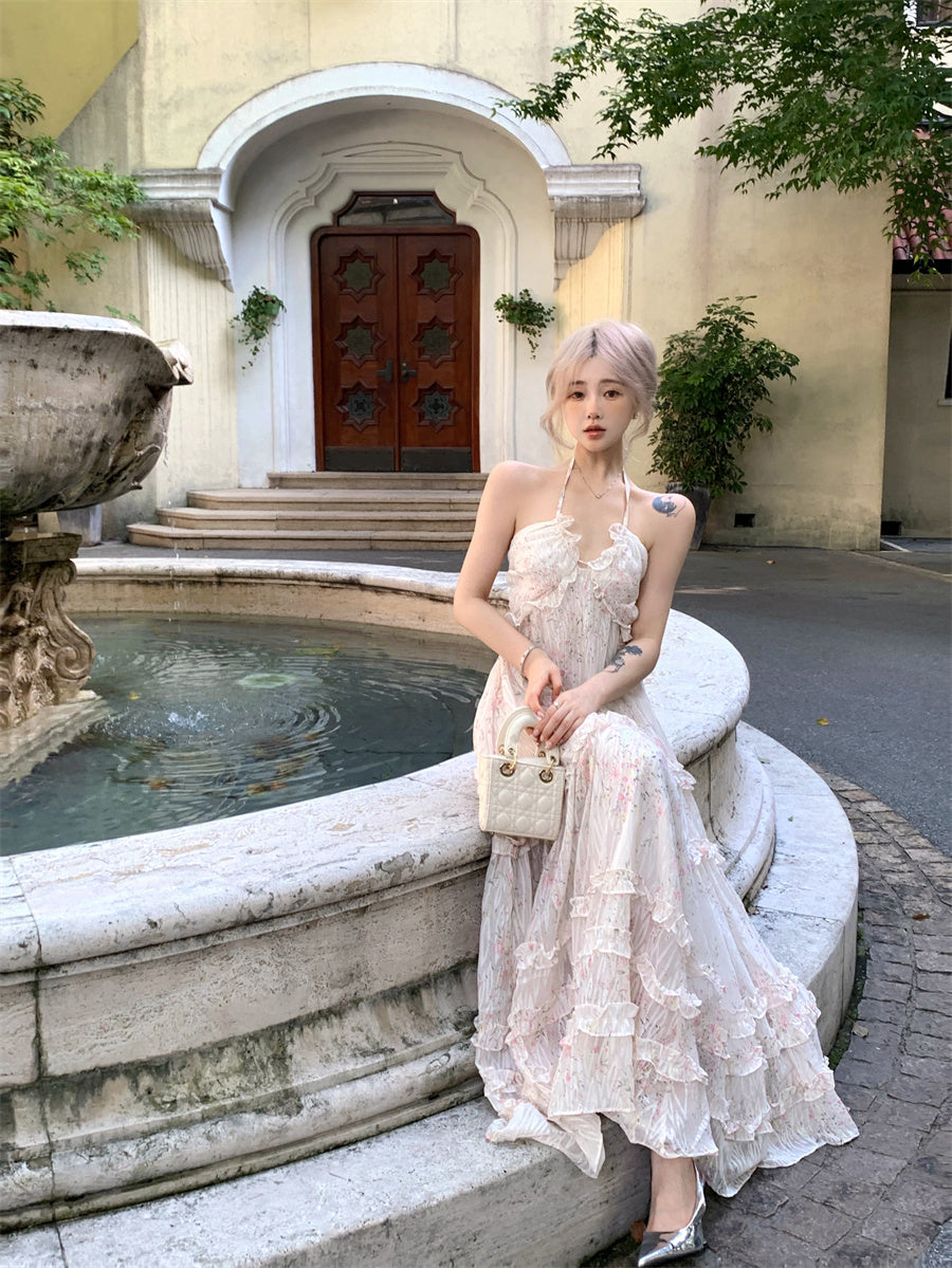 Everyday Wear A-Line Floral Print Maxi Dress Graceful Backless City Walk Outfit Flowy Ruffles Hem Halter Long Dress AP3471