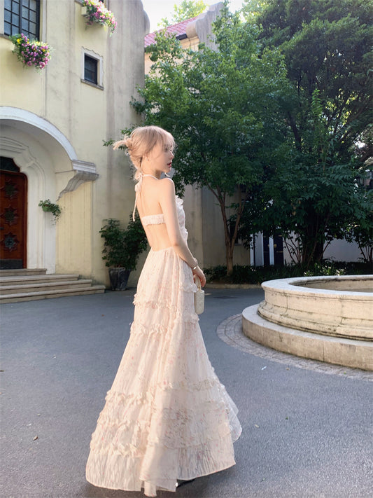 Everyday Wear A-Line Floral Print Maxi Dress Graceful Backless City Walk Outfit Flowy Ruffles Hem Halter Long Dress AP3471