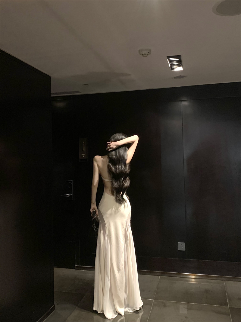 Gen Z Style Mermaid White Maxi Dress Vogue Tulle Splicing Draped Neckline Halter Long Dress AP3478