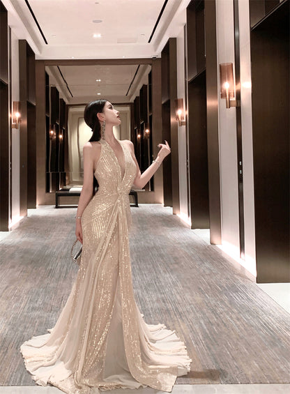 Maximalism Mermaid Tulle Splicing Maxi Dress Stunning Sequins Accent Deep V-Neck Evening Halter Long Dress AP3481