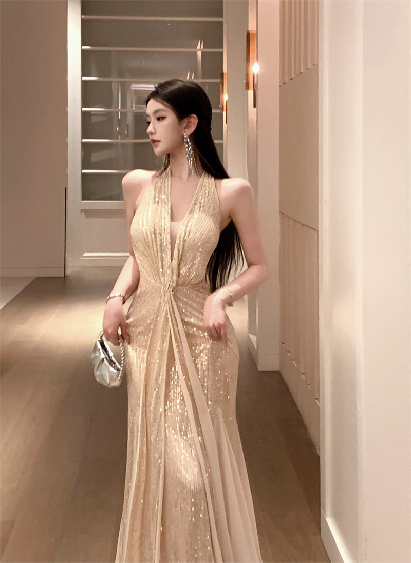 Maximalism Mermaid Tulle Splicing Maxi Dress Stunning Sequins Accent Deep V-Neck Evening Halter Long Dress AP3481