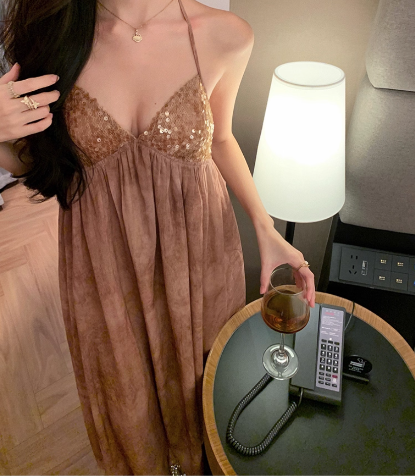 Delicate A-Line Backless Floral Print Maxi Dress Charming Sequins Design Flowy Halter Long Dress AP3482