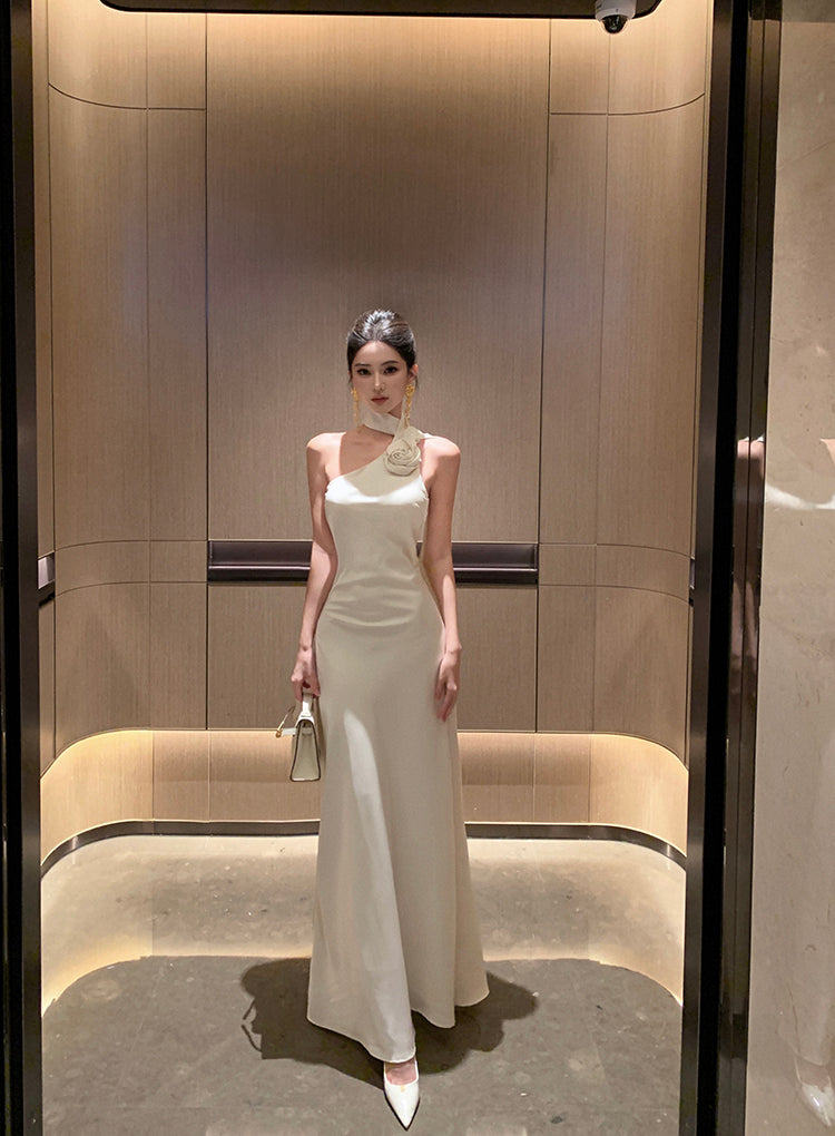 Pretty Mermaid White Sash Maxi Dress Elegant Formal Occasion Backless 3D Floral Design Halter Long Dress AP3483