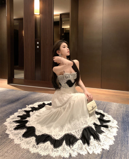Modern Spaghetti Strap A-Line Maxi Dress Romantic Trimmed Lace Cinched-Waist Color-Block Long Dress AP3485